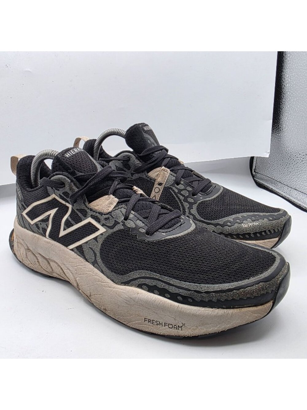 New Balance Fresh Foam X Hierro v8 Womens Size 10 Black Athletic Shoes Trails